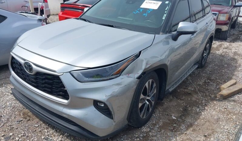 
								2021 Toyota Highlander full									