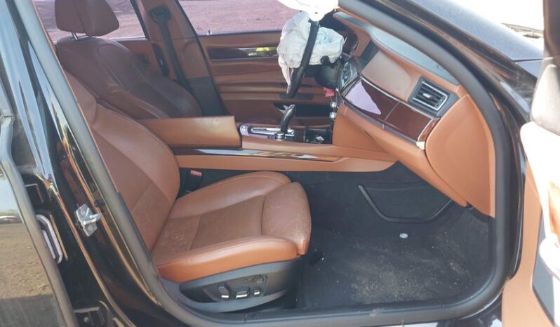 
								2012 BMW 7 series full									