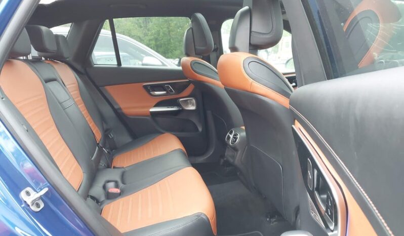 
								2023 Mercedes-benz Glc 300 full									
