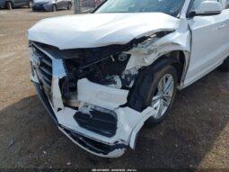 
										2017 Audi Q3 full									