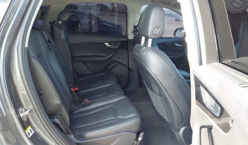 
								2018 Audi Q7 full									