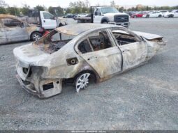 
										2013 BMW 3 series full									