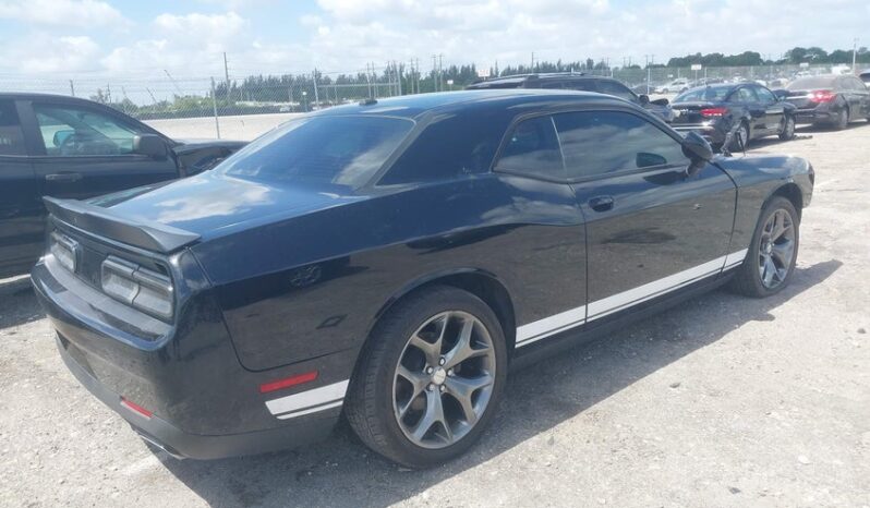 
								2016 Dodge Challenger full									