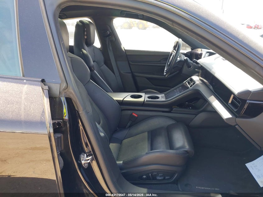 2022 Porsche Taycan