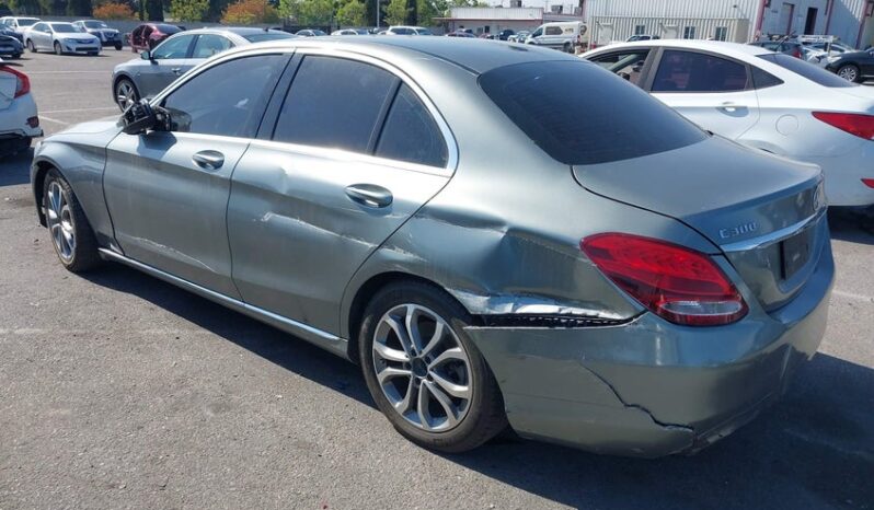 
								2015 Mercedes-benz C 300 full									