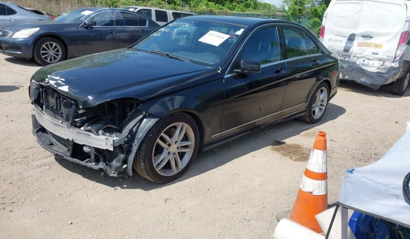 
								2013 Mercedes-benz C 300 full									