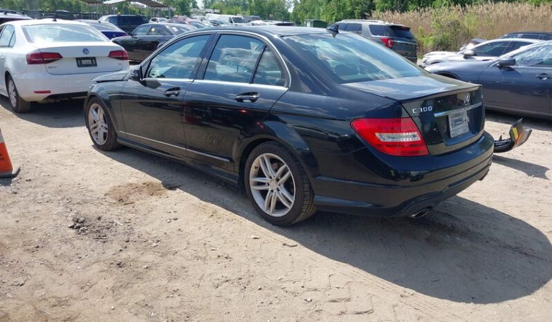
								2013 Mercedes-benz C 300 full									