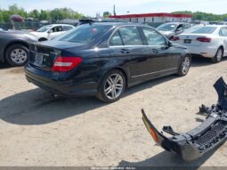 
										2013 Mercedes-benz C 300 full									