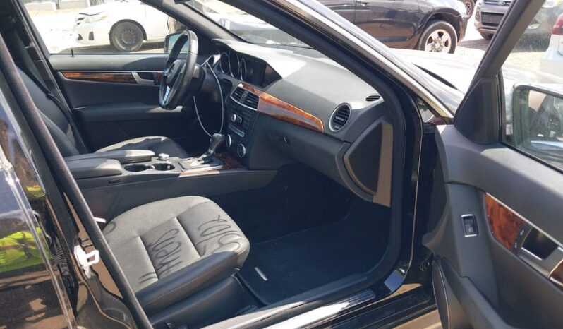 
								2013 Mercedes-benz C 300 full									