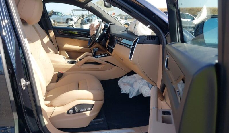 
								2021 Porsche Cayenne full									