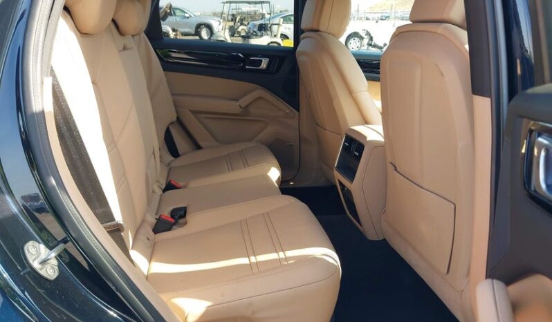 
								2021 Porsche Cayenne full									