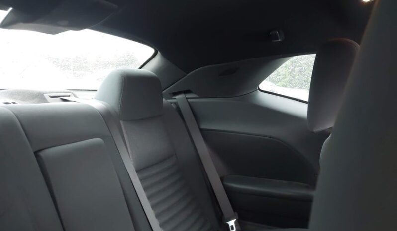 
								2012 Dodge Challenger full									