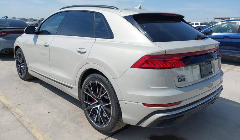 
								2022 Audi Q8 full									