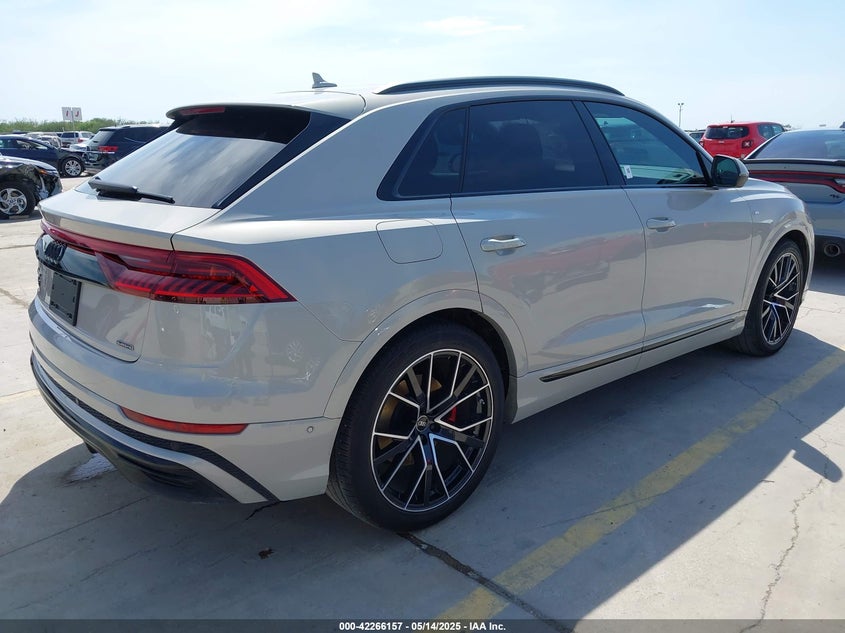 2022 Audi Q8