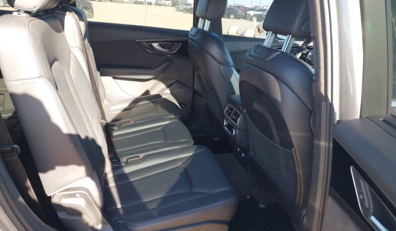 
								2018 Audi Q7 full									
