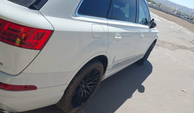
								2017 Audi Q7 full									