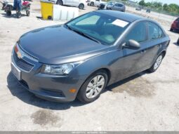 
										2013 Chevrolet Cruze full									