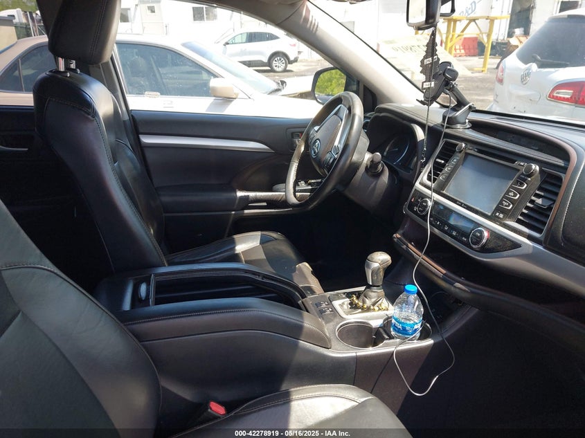 2015 Toyota Highlander
