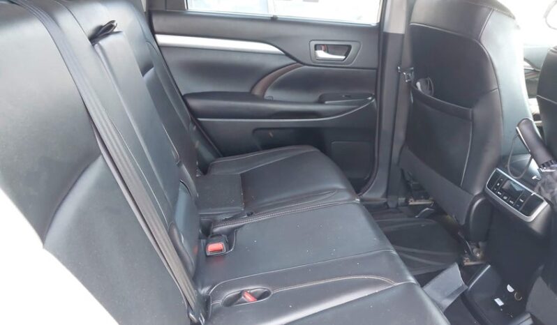 
								2015 Toyota Highlander full									