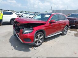 
										2018 Mercedes-benz Glc 300 full									