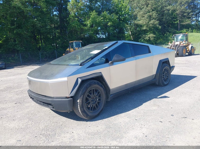 2025 Tesla Cybertruck