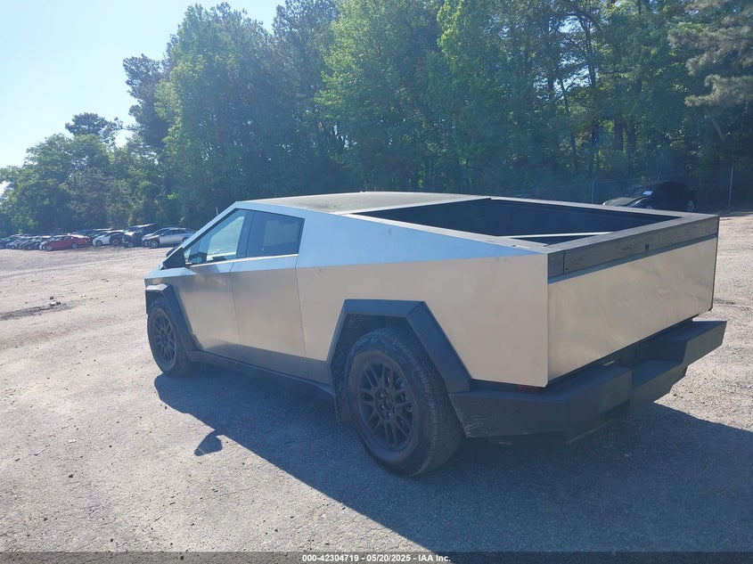2025 Tesla Cybertruck