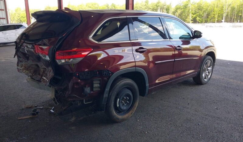 
								2017 Toyota Highlander full									
