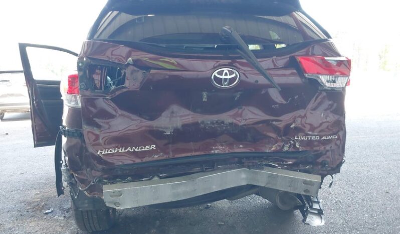 
								2017 Toyota Highlander full									
