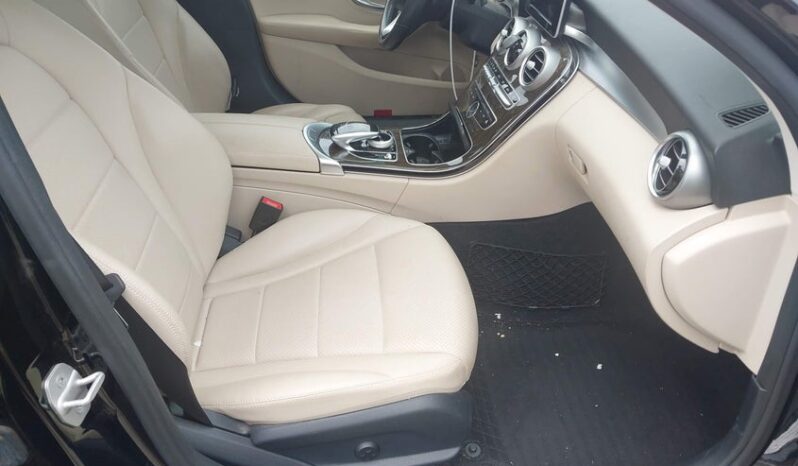 
								2016 Mercedes-benz C 300 full									