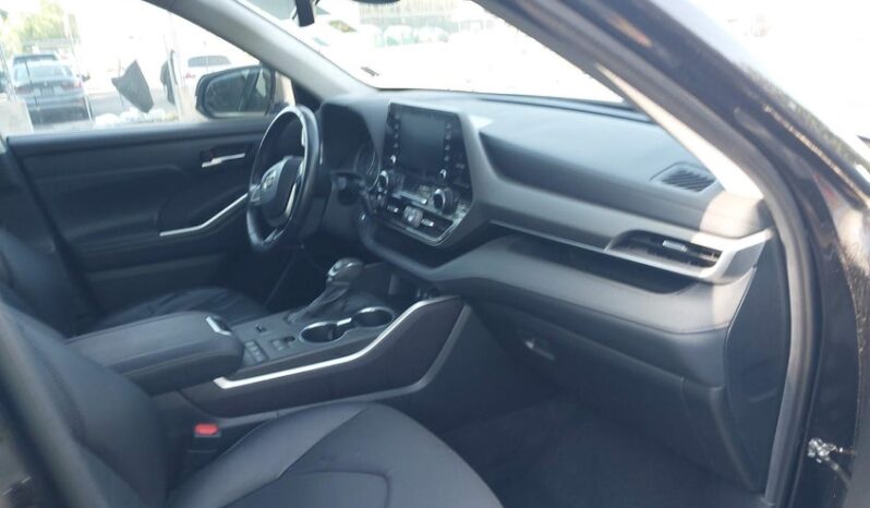 
								2022 Toyota Highlander full									