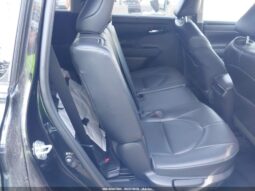 
										2022 Toyota Highlander full									