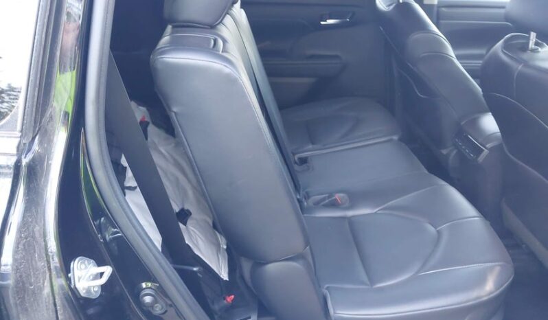 
								2022 Toyota Highlander full									