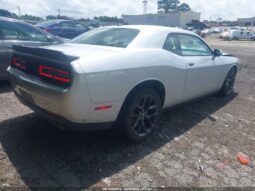 
										2022 Dodge Challenger full									