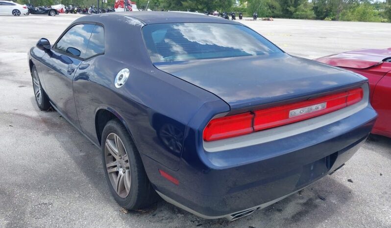 
								2013 Dodge Challenger full									