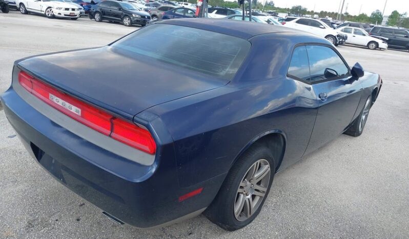 
								2013 Dodge Challenger full									