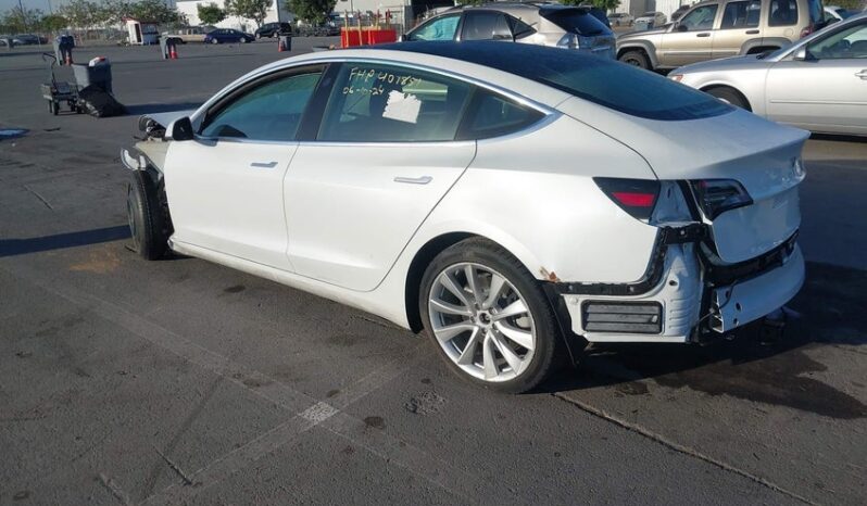 
								2019 Tesla Model 3 full									