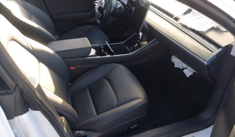 
								2019 Tesla Model 3 full									