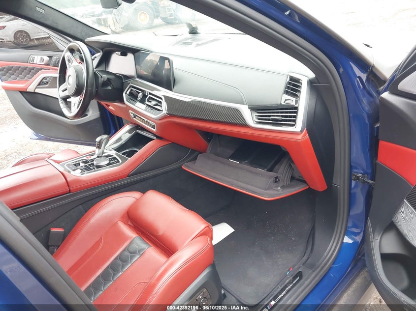 2021 BMW X6 m