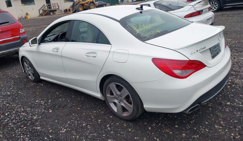 
								2015 Mercedes-benz Cla 250 full									