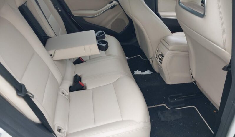 
								2015 Mercedes-benz Cla 250 full									
