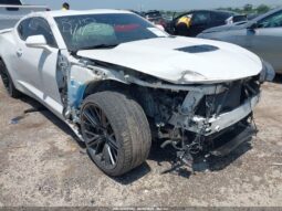 
										2021 Chevrolet Camaro full									