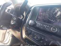 
										2015 Chevrolet Silverado full									