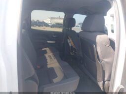 
										2015 Chevrolet Silverado full									