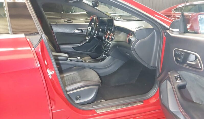 
								2015 Mercedes-benz Cla 250 full									