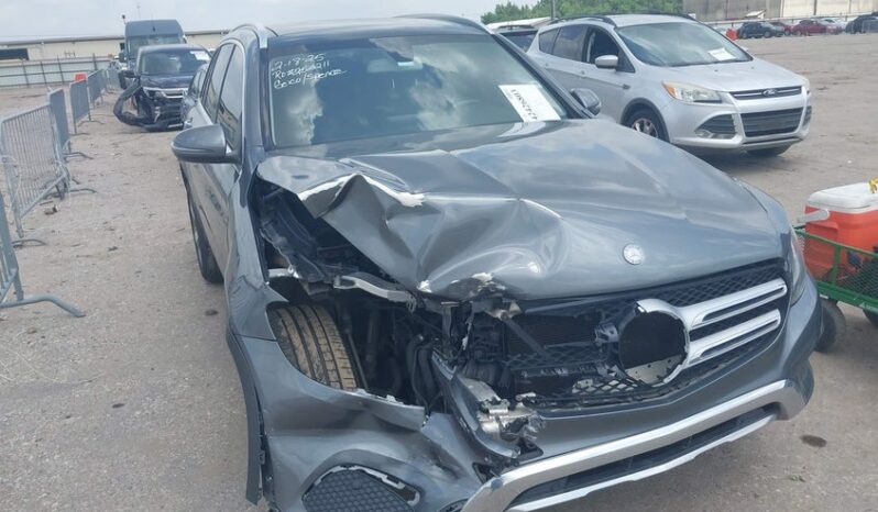 
								2016 Mercedes-benz Glc 300 full									