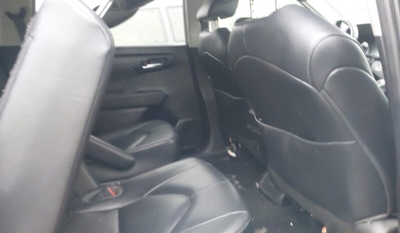 
								2023 Toyota Highlander full									