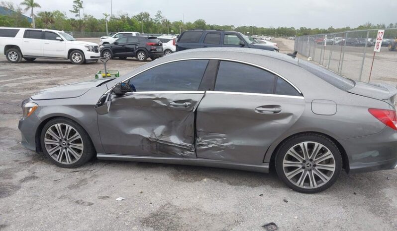 
								2018 Mercedes-benz Cla 250 full									