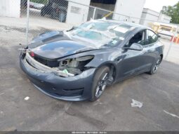 
										2022 Tesla Model 3 full									