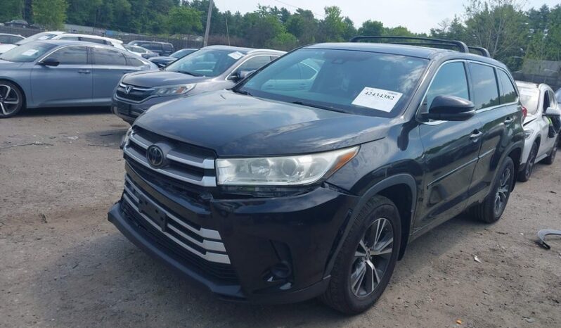 
								2018 Toyota Highlander full									