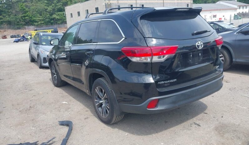 
								2018 Toyota Highlander full									